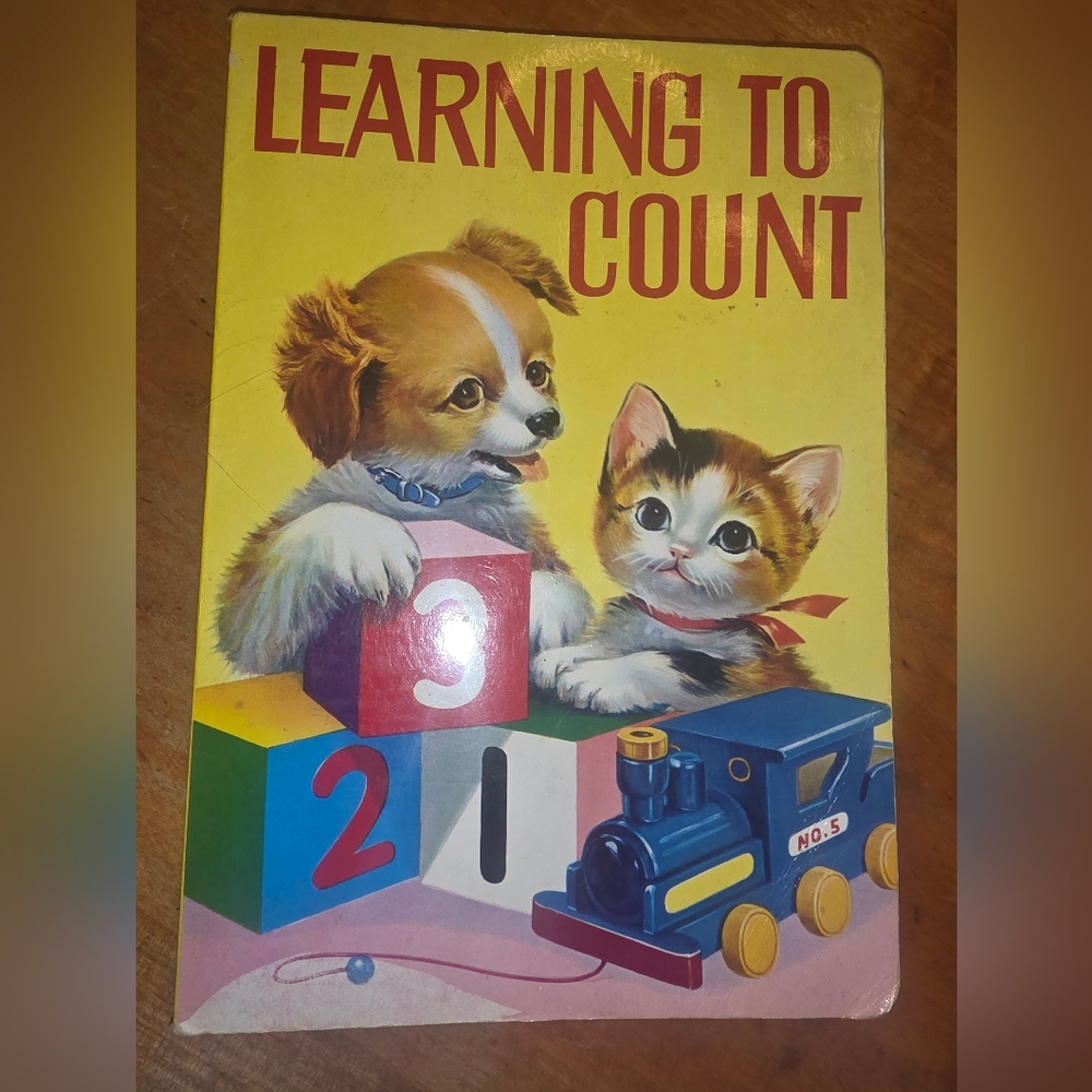 CHILDRENS  ,LEARNING TO COUNT BOARD BOOK , GOLDEN PRESS